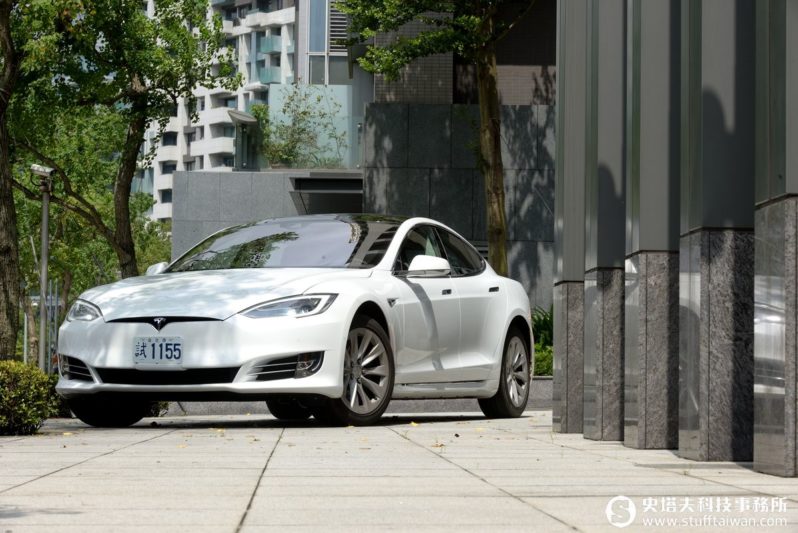 Tesla Model S 90D試駕：新寧靜革命