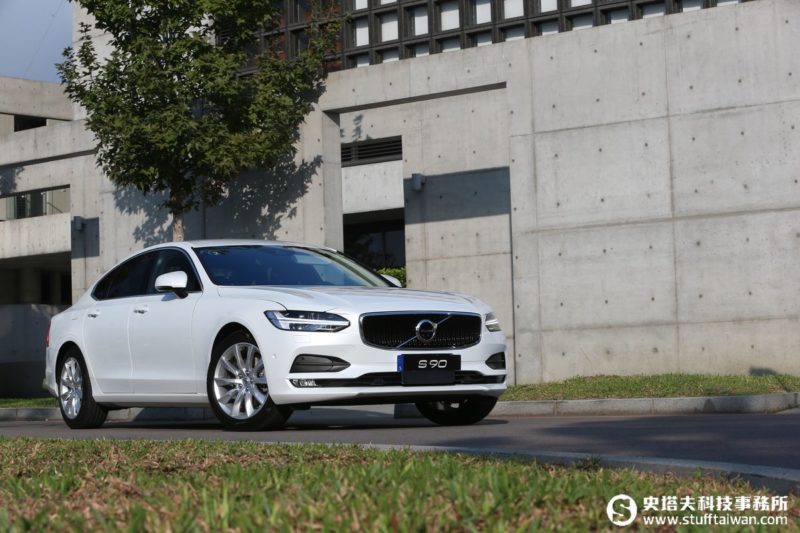 VOLVO S90 T5 Momentum試駕：十年第二劍