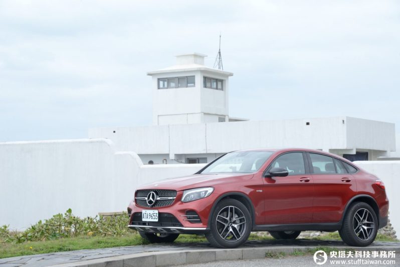 Mercedes-AMG GLC 43 4MATIC Coupé試駕：跨界動力跑格