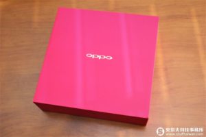 OPPO R11熱力紅開箱：跟這盛夏豔陽一起走跳