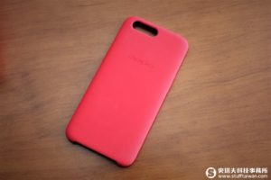 OPPO R11熱力紅開箱：跟這盛夏豔陽一起走跳