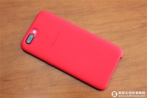 OPPO R11熱力紅開箱：跟這盛夏豔陽一起走跳