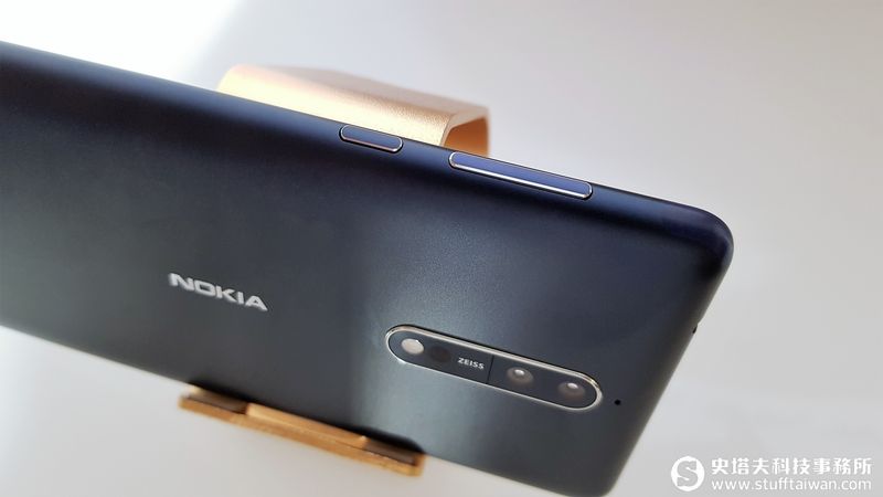 重生後的初旗艦！NOKIA 8登台雙色雙拍有看頭