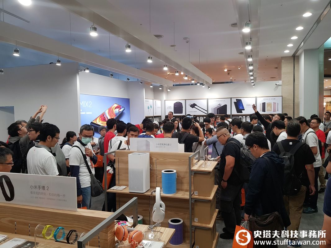 小米台南Focus專賣店登場！精緻店面設計快速入手小米商品