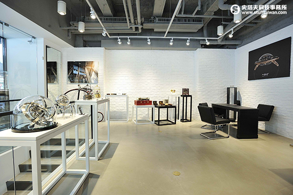 MB&F M.A.D.Gallery