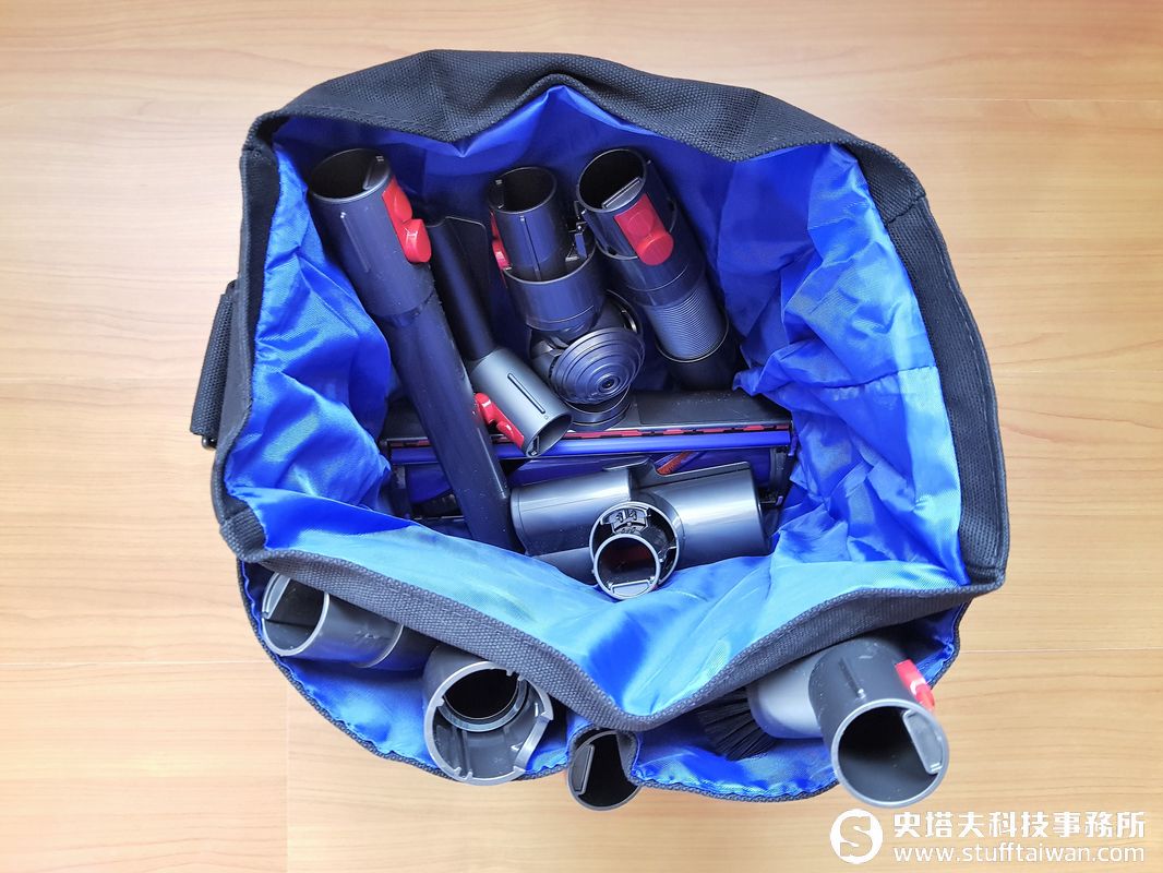 Dyson V8 Absolute+試用：它能解決你家中的清潔大小事嗎？