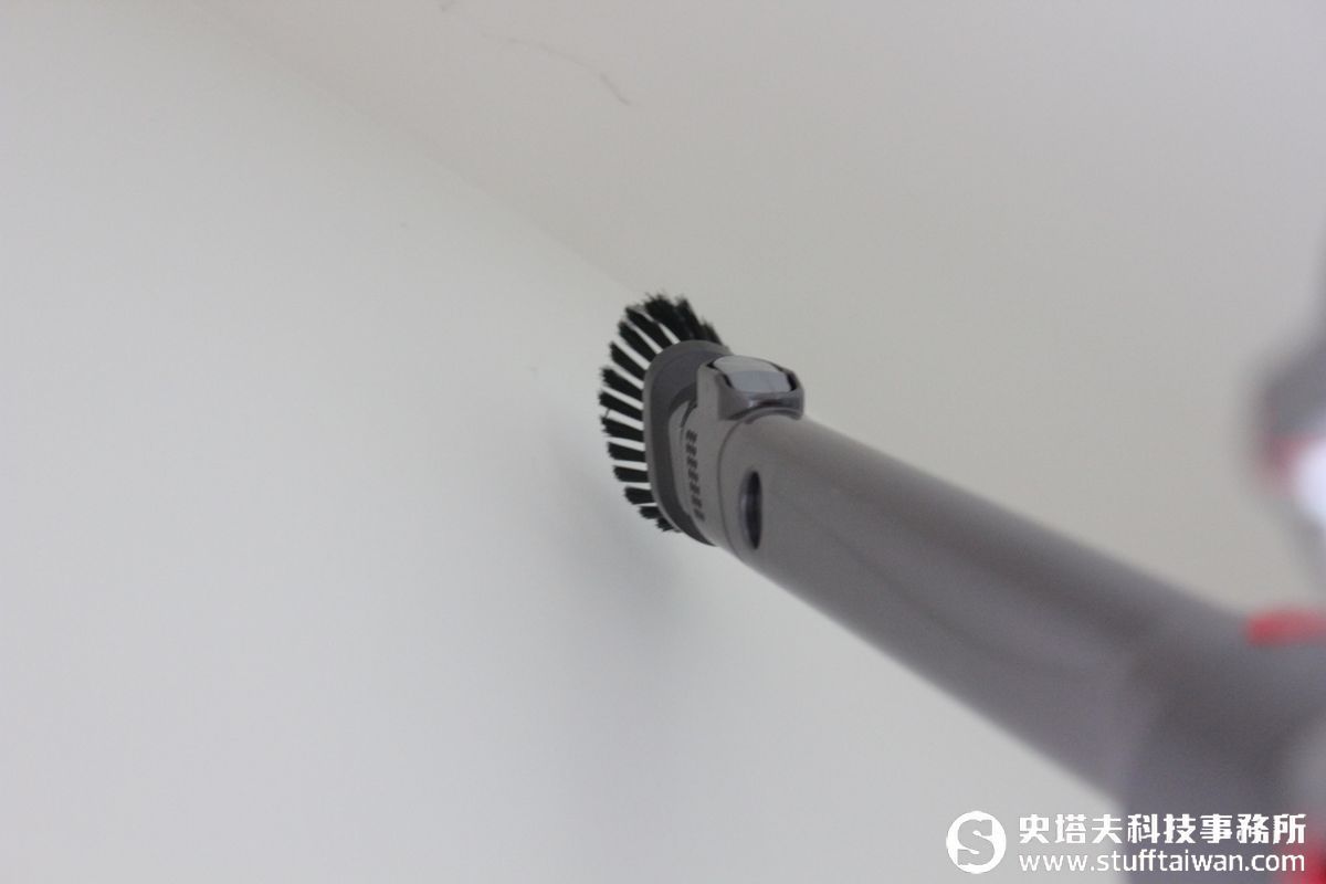 Dyson V8 Absolute+試用：它能解決你家中的清潔大小事嗎？