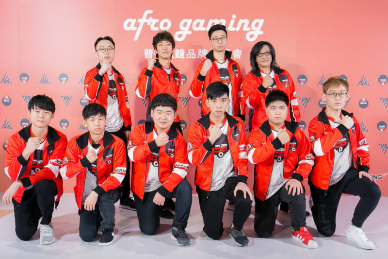 TEAM AFRO《英雄聯盟》戰隊全員合照