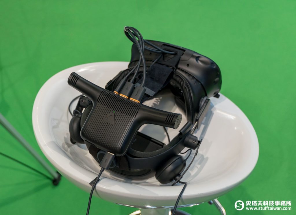 「Vive Wireless Adaptor」無線模組