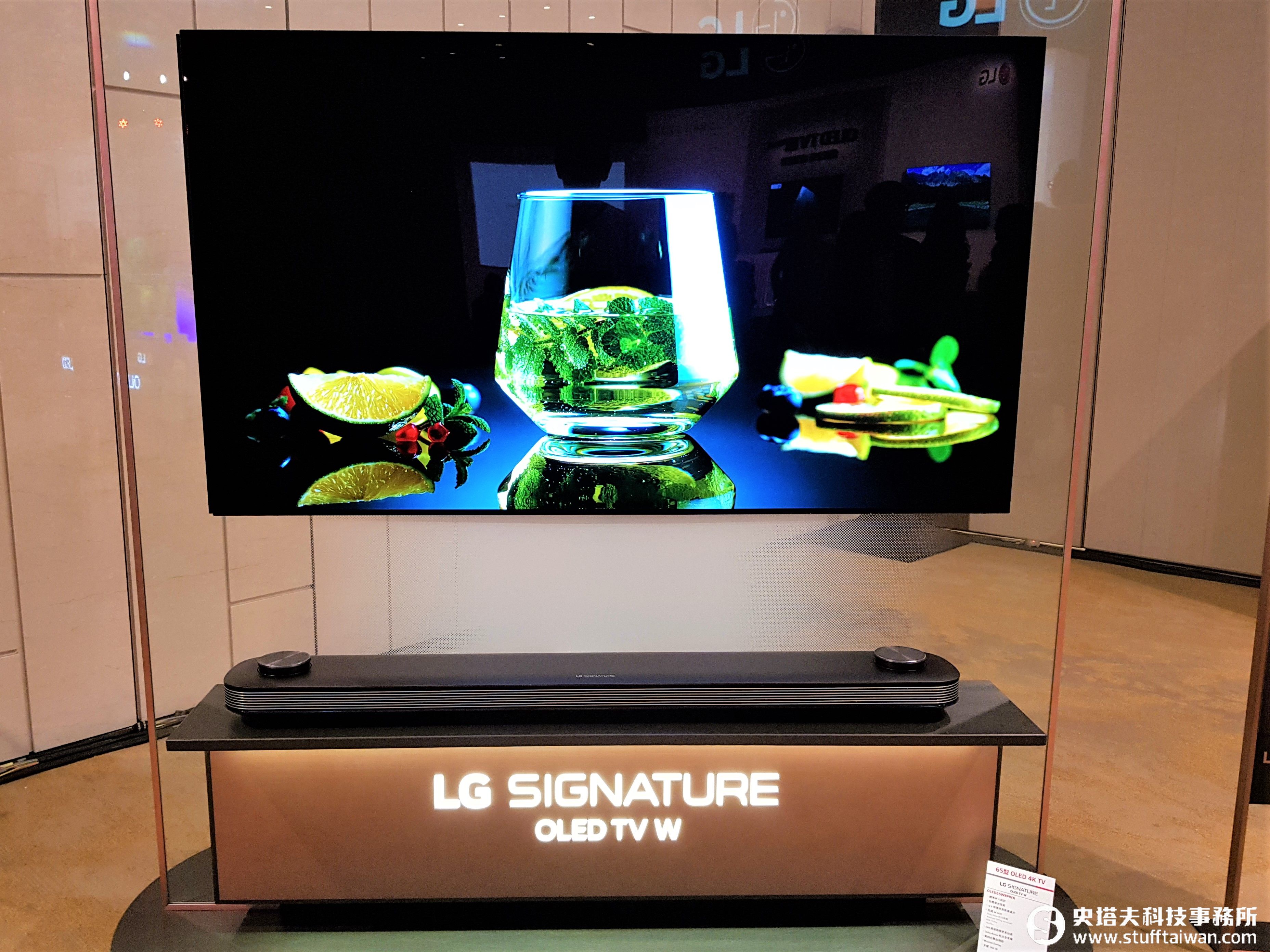 讓人驚嘆的纖薄！2018 LG OLED TV在台上市