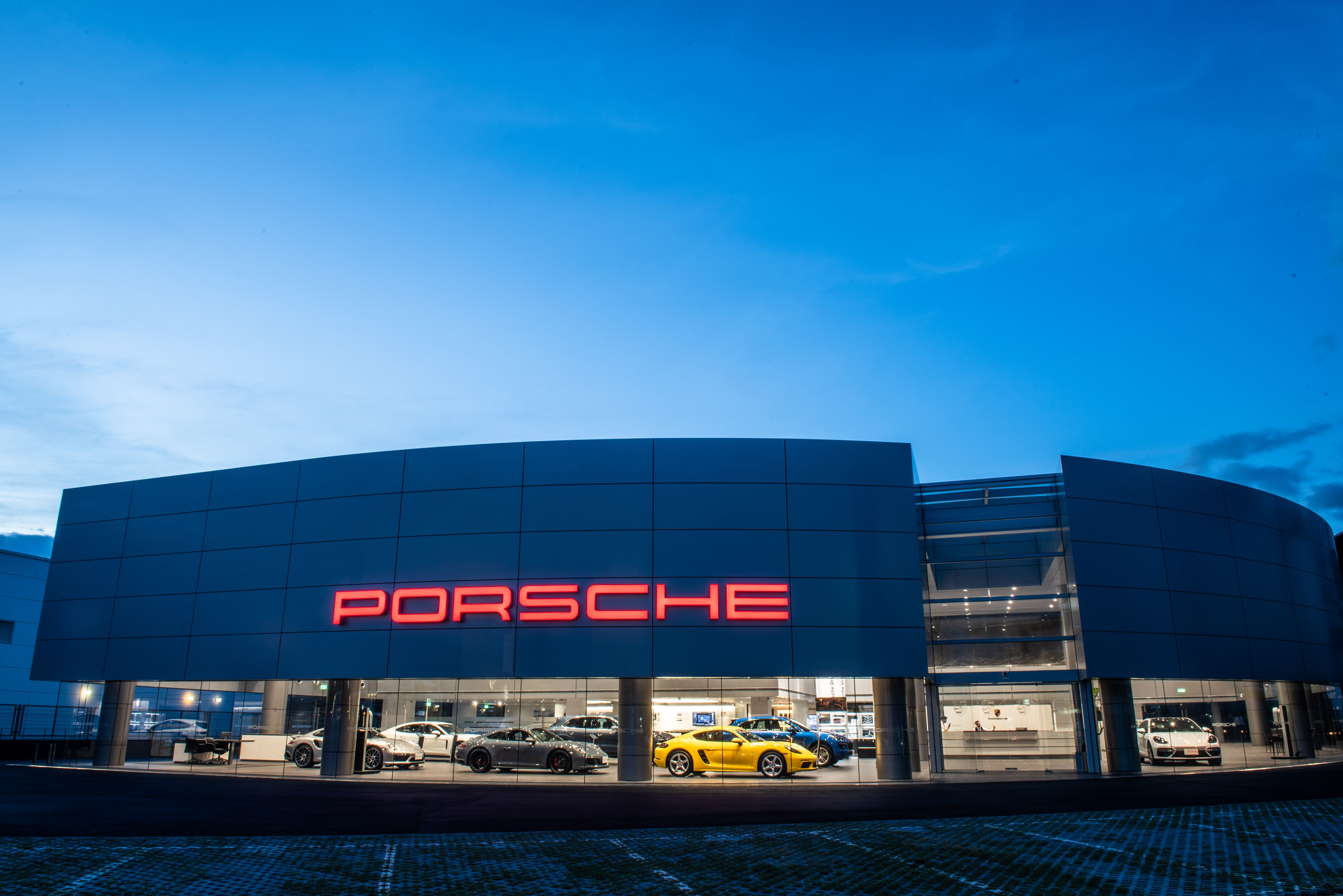 Porsche centre almaty