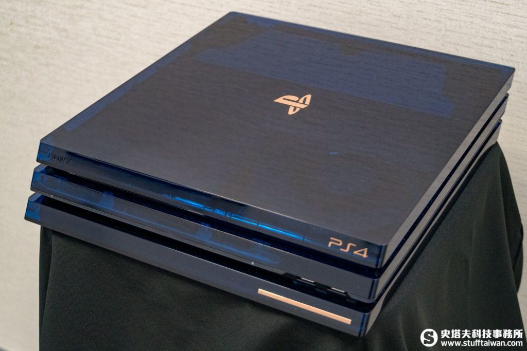 PlayStation 4 Pro 500 Million Limited Edition