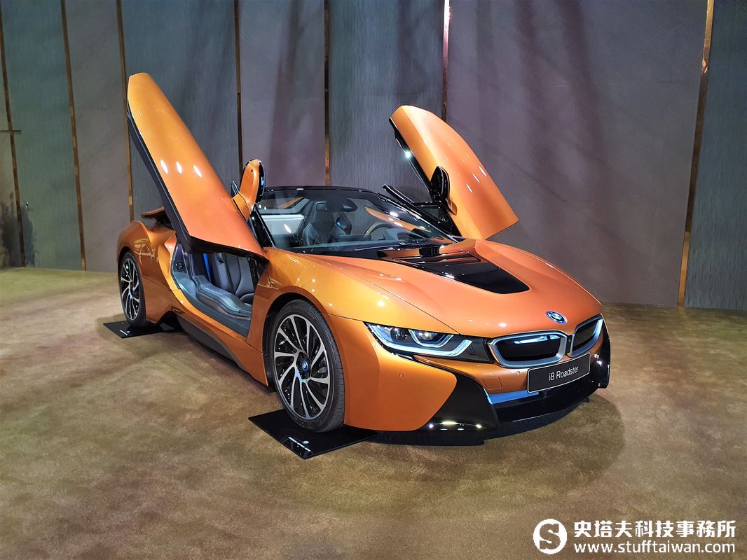 Bmw Luxury Class頂級車系組成 Bmw 7 8 X7 I8 Roadster定義豪華車款 史塔夫科技事務所