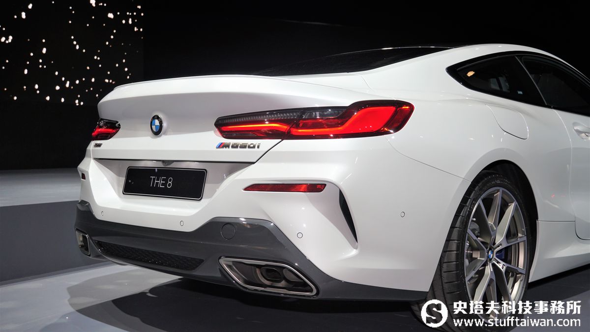 Bmw Luxury Class頂級車系組成 Bmw 7 8 X7 I8 Roadster定義豪華車款 史塔夫科技事務所