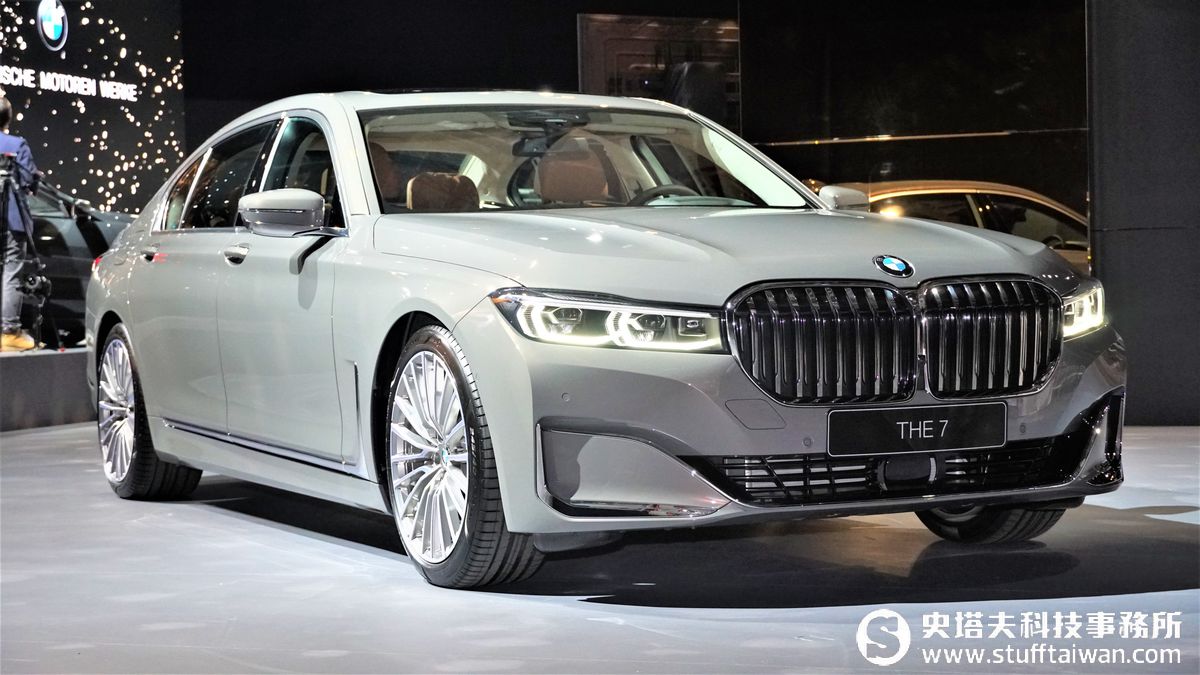 Bmw Luxury Class頂級車系組成 Bmw 7 8 X7 I8 Roadster定義豪華車款 史塔夫科技事務所